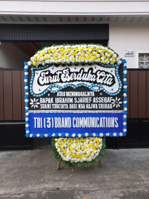 Papan Bunga Duka di Dokome